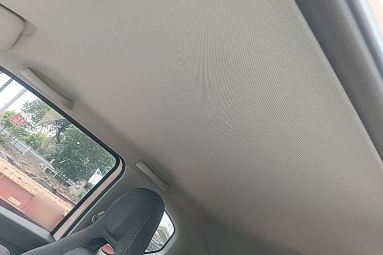 Used Wuling Hongguang MINIEV 2021 Macaron Premium Model – Lithium Iron Phosphate Headliner