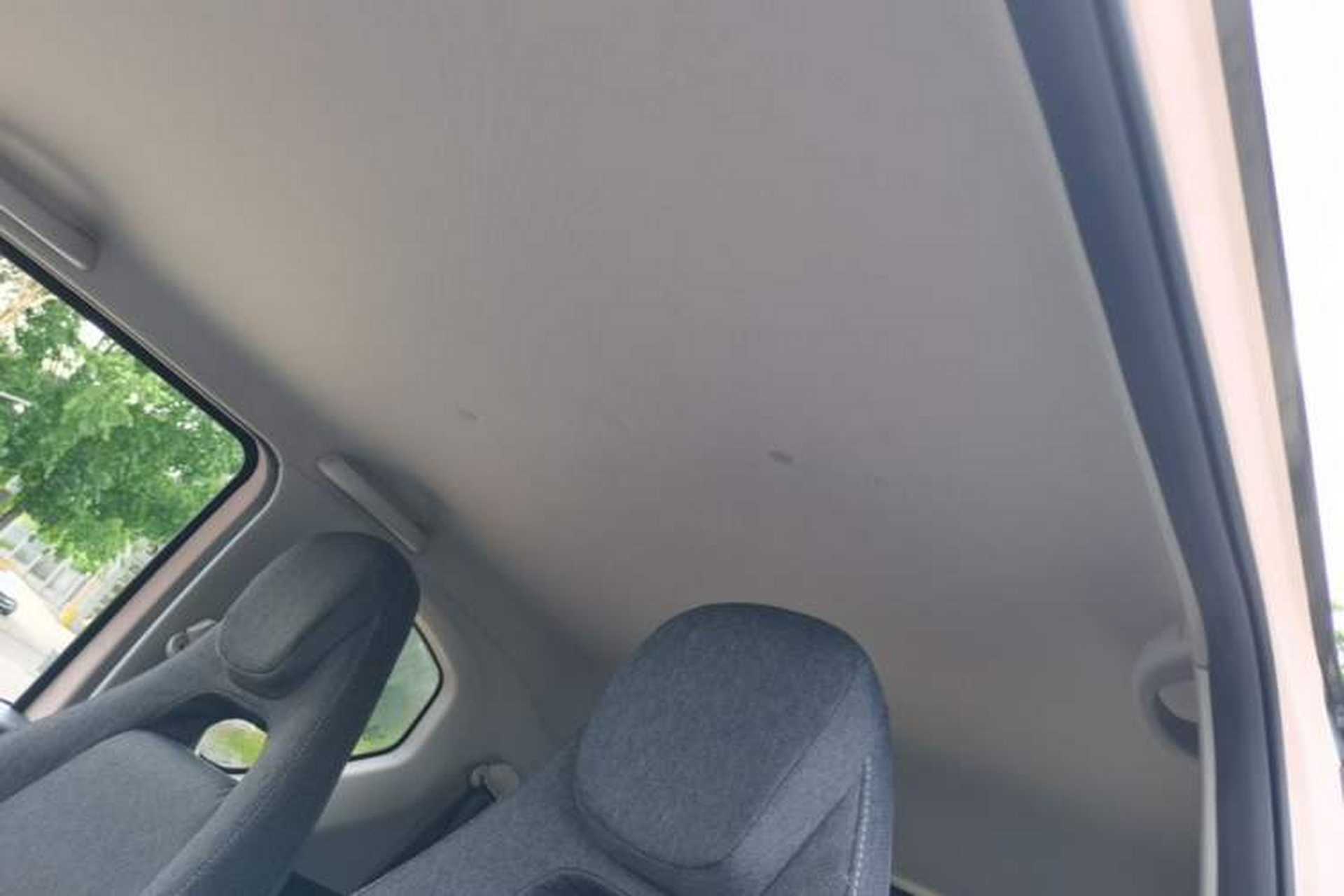 Used Wuling Hongguang MINIEV 2021 Macaron Premium Model – Lithium Iron Phosphate Headliner