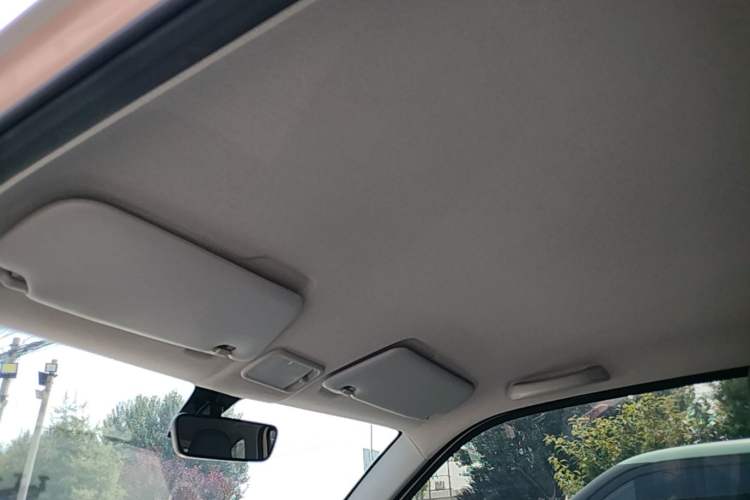 Used Wuling Hongguang MINIEV 2021 Macaron Fashion Model Lithium Iron Phosphate Headliner