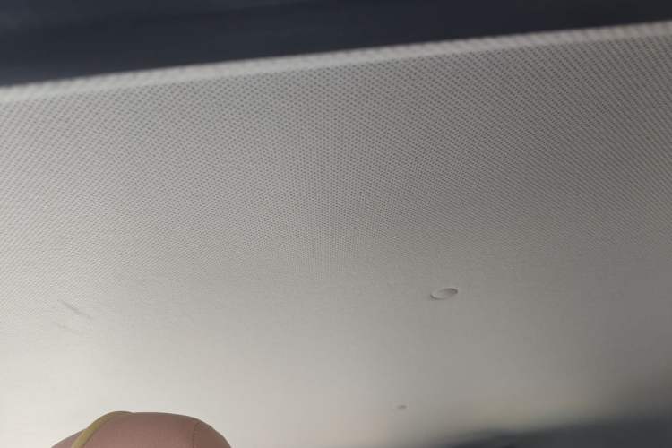 Used Wuling Hongguang MINIEV 2021 Macaron Premium Model – Lithium Iron Phosphate Headliner