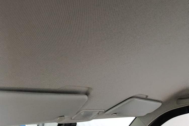 Used Wuling Hongguang MINIEV 2021 Macaron Premium Model – Lithium Iron Phosphate Headliner