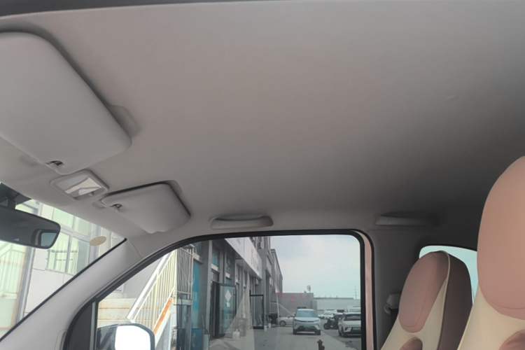 Used Wuling Hongguang MINIEV 2021 Macaron Fashion Model Lithium Iron Phosphate Headliner