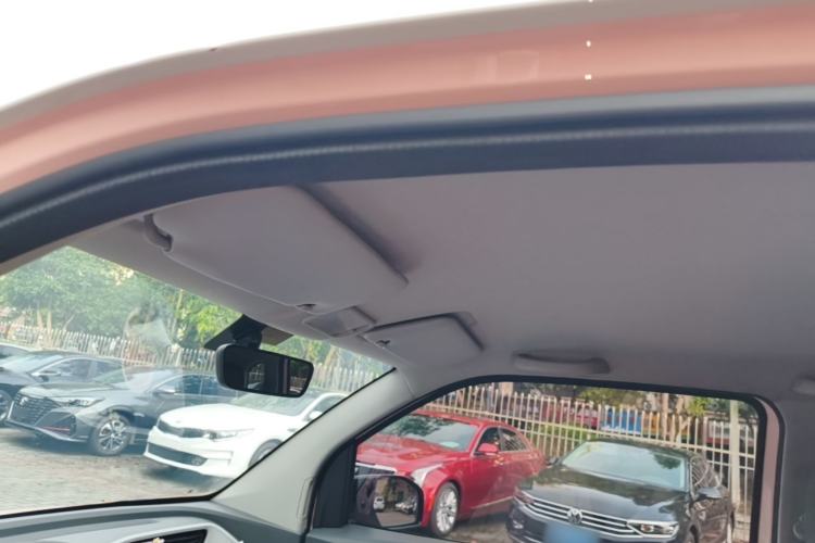 Used Wuling Hongguang MINIEV 2021 Macaron Premium Model – Lithium Iron Phosphate Headliner