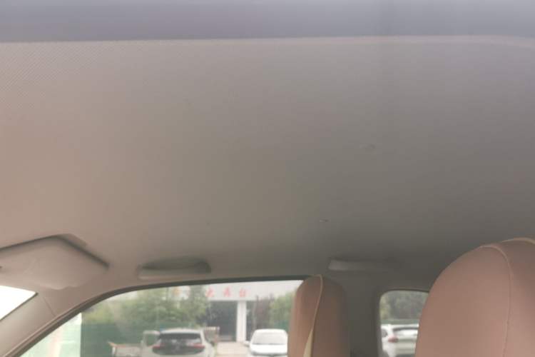 Used Wuling Hongguang MINIEV 2021 Macaron Premium Model – Lithium Iron Phosphate Headliner