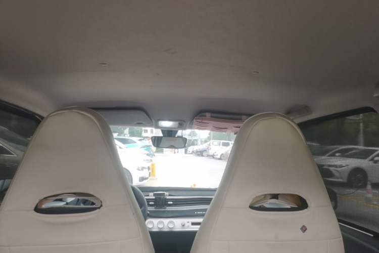 Used Wuling Hongguang MINIEV 2021 Macaron Premium Model – Lithium Iron Phosphate Headliner
