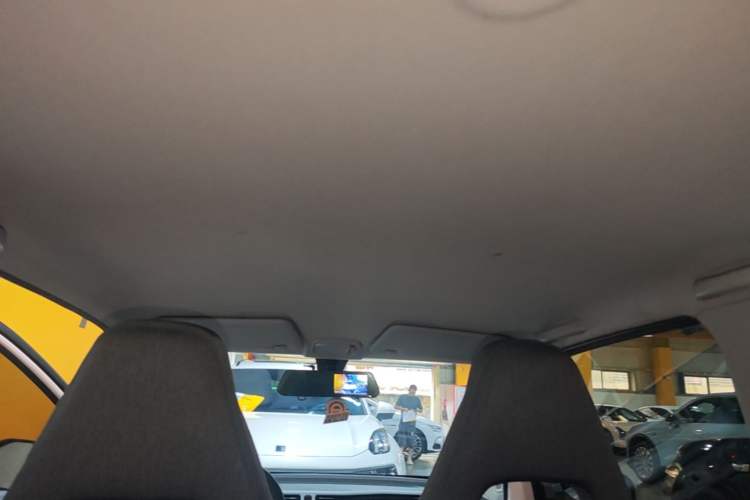 Used Wuling Hongguang MINIEV 2021 Macaron Fashion Model Lithium Iron Phosphate Headliner