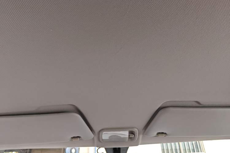 Used Wuling Hongguang MINIEV 2021 Macaron Premium Model – Lithium Iron Phosphate Headliner