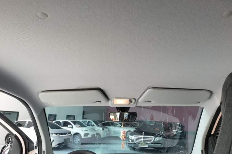 Used Wuling Hongguang MINIEV 2021 Macaron Premium Model – Lithium Iron Phosphate Headliner