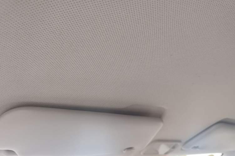 Used Wuling Hongguang MINIEV 2021 Macaron Fashion Model Lithium Iron Phosphate Headliner
