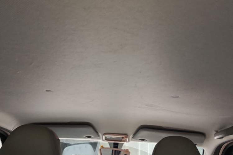 Used Wuling Hongguang MINIEV 2021 Macaron Sandwich Model 120 km Lithium Iron Phosphate Headliner