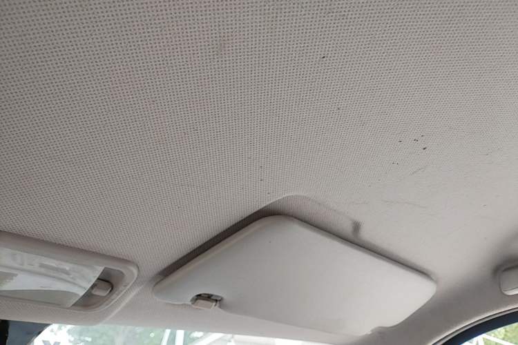 Used Wuling Hongguang MINIEV 2021 Macaron Premium Model – Lithium Iron Phosphate Headliner