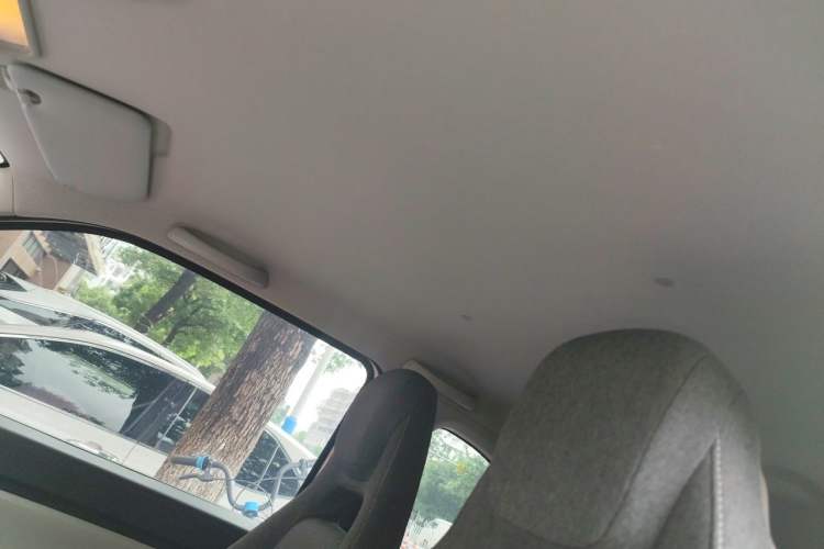 Used Wuling Hongguang MINIEV 2021 Macaron Fashion Model Lithium Iron Phosphate Headliner
