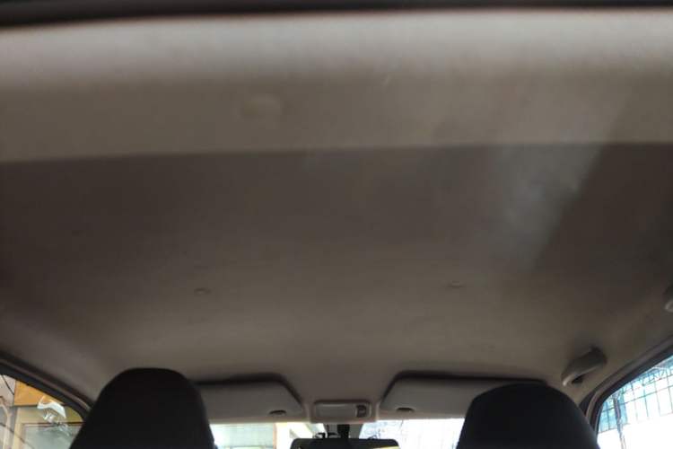 Used Wuling Hongguang MINIEV 2021 Macaron Sandwich Model 170 km Lithium Iron Phosphate Headliner