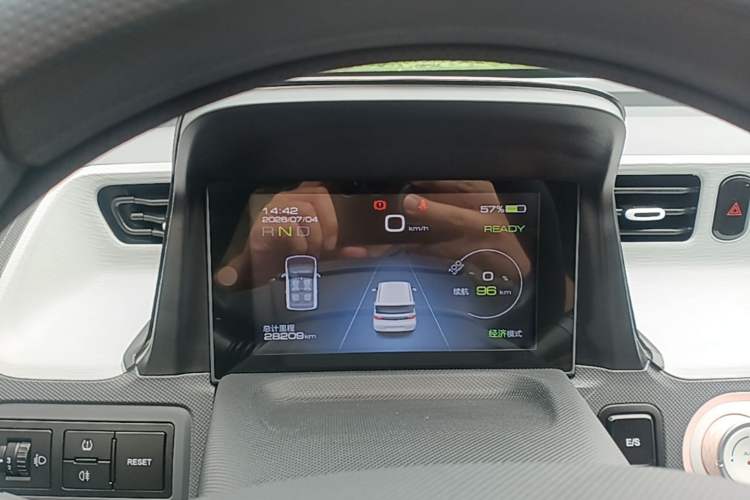 Used Wuling Hongguang MINIEV 2021 Macaron Premium Model – Lithium Iron Phosphate Instrument Cluster