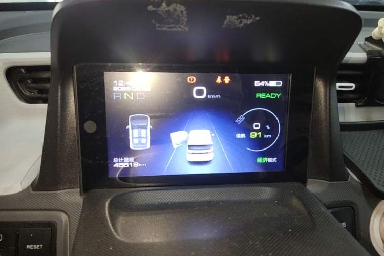 Used Wuling Hongguang MINIEV 2021 Macaron Premium Model – Lithium Iron Phosphate Instrument Cluster