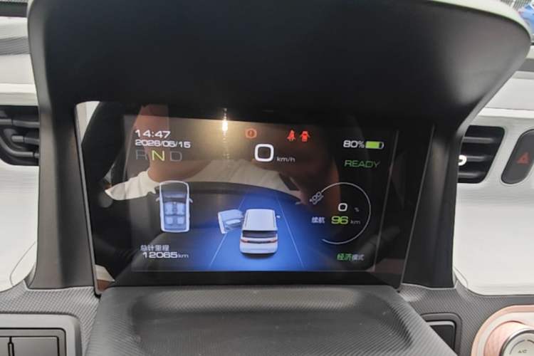 Used Wuling Hongguang MINIEV 2021 Macaron Fashion Model Lithium Iron Phosphate Instrument Cluster