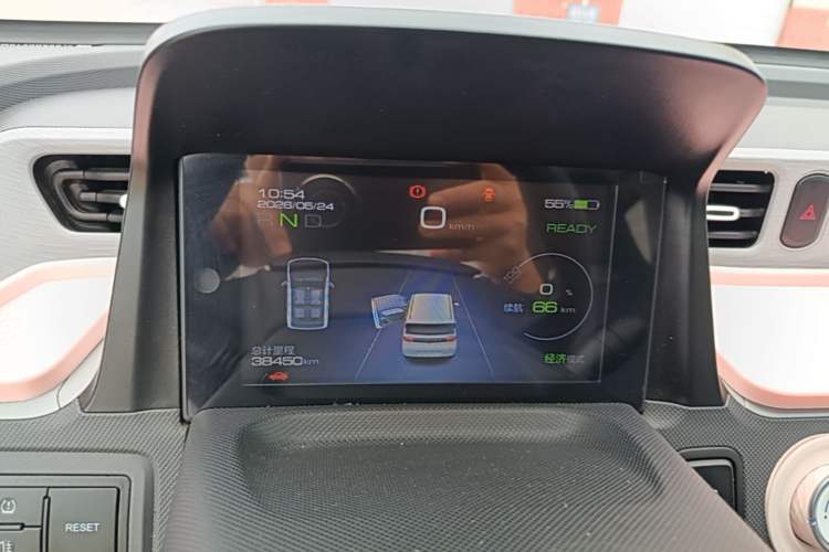 Used Wuling Hongguang MINIEV 2021 Macaron Fashion Model Lithium Iron Phosphate Instrument Cluster