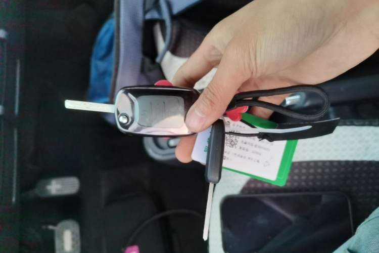 Used Wuling Hongguang MINIEV 2021 Macaron Fashion Model Lithium Iron Phosphate Interior 1