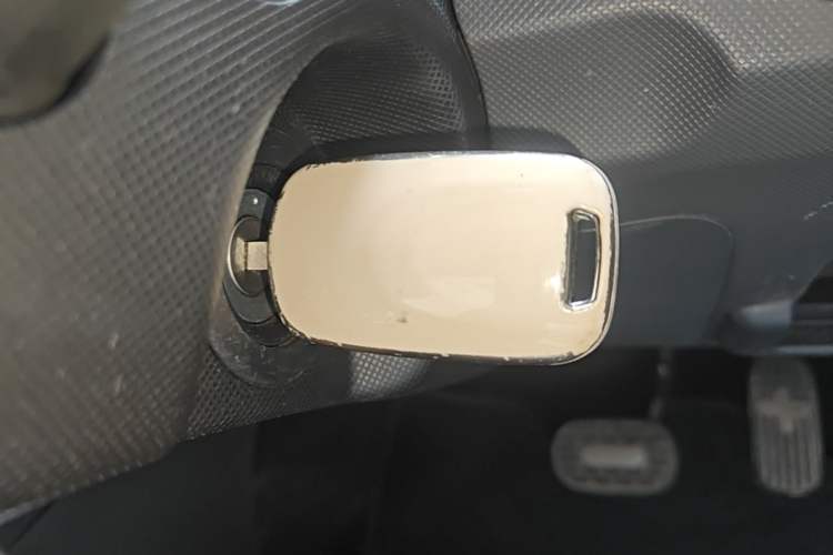 Used Wuling Hongguang MINIEV 2021 Macaron Premium Model – Lithium-NMC Interior 1