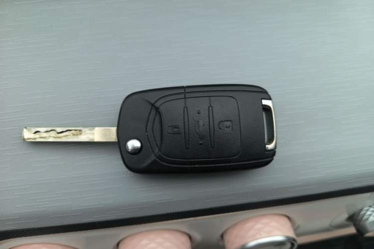 Used Wuling Hongguang MINIEV 2021 Macaron Fashion Model Lithium Iron Phosphate Interior 1