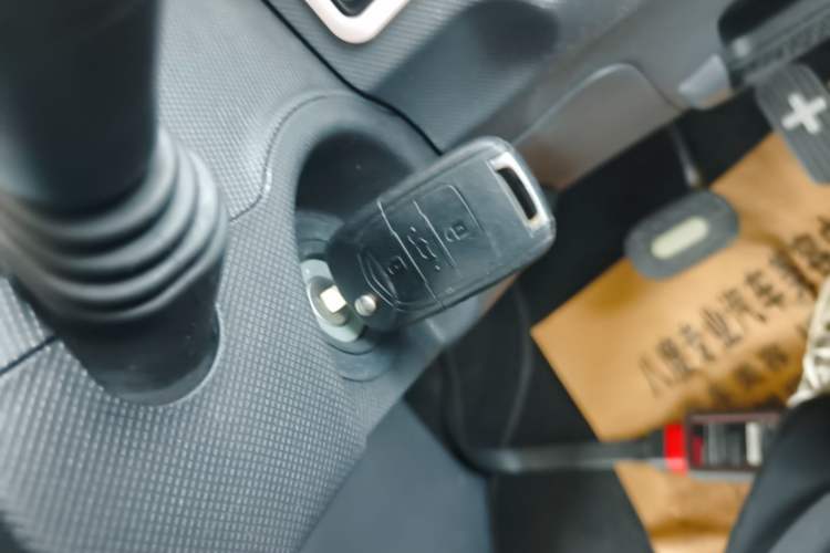 Used Wuling Hongguang MINIEV 2021 Macaron Premium Model – Lithium Iron Phosphate Interior 1
