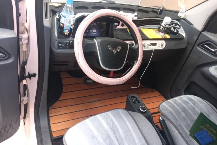 Used Wuling Hongguang MINIEV 2021 Macaron Premium Model – Lithium-NMC Interior 2
