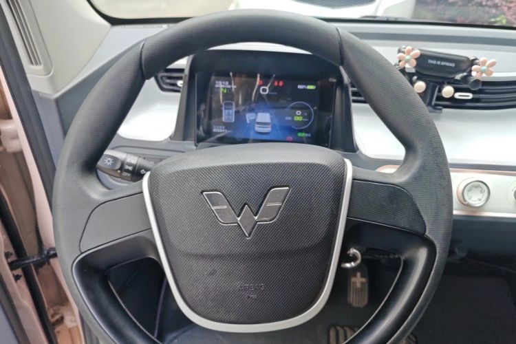 Used Wuling Hongguang MINIEV 2021 Macaron Fashion Edition Lithium-Ion Battery Interior 2