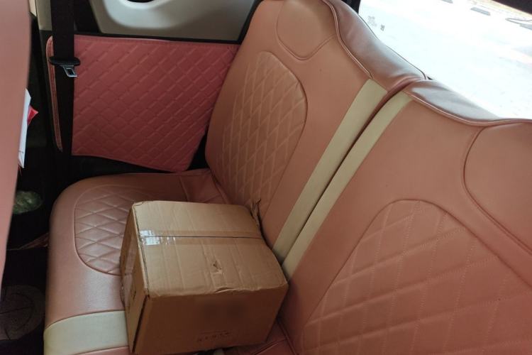 Used Wuling Hongguang MINIEV 2021 Macaron Premium Model – Lithium Iron Phosphate Interior 4