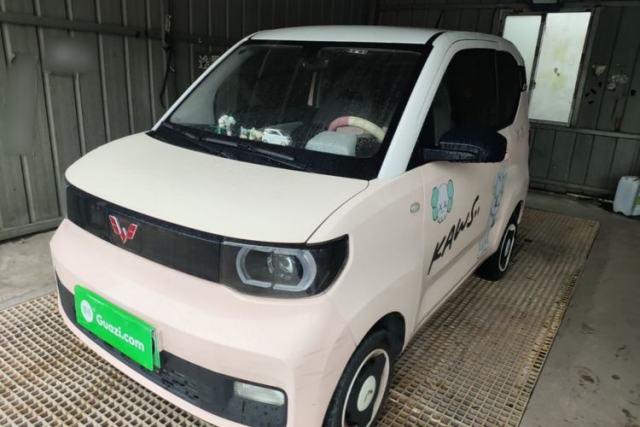 Ojetý Wuling Hongguang MINIEV 2021 Macaron Fashion Model Lithium Iron Phosphate