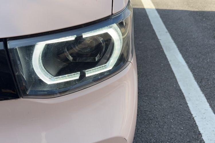Used Wuling Hongguang MINIEV 2021 Macaron Fashion Model Lithium Iron Phosphate Left Front Headlight