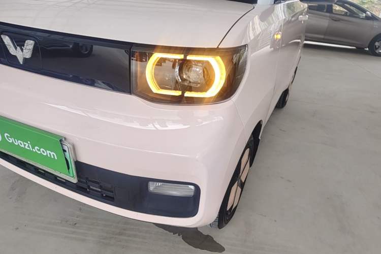 Used Wuling Hongguang MINIEV 2021 Macaron Fashion Model Lithium Iron Phosphate Left Front Headlight