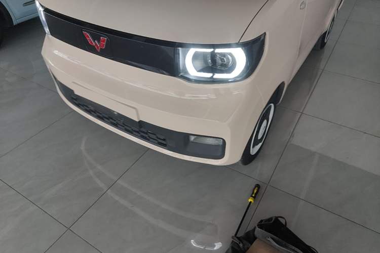 Used Wuling Hongguang MINIEV 2021 Macaron Premium Model – Lithium Iron Phosphate Left Front Headlight