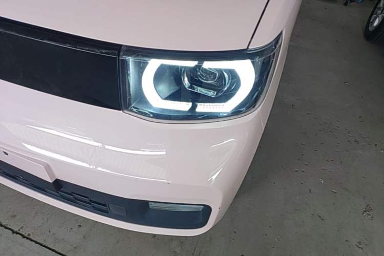 Used Wuling Hongguang MINIEV 2021 Macaron Premium Model – Lithium Iron Phosphate Left Front Headlight