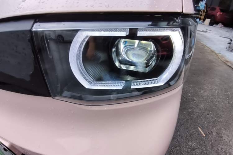 Used Wuling Hongguang MINIEV 2021 Macaron Premium Model – Lithium Iron Phosphate Left Front Headlight