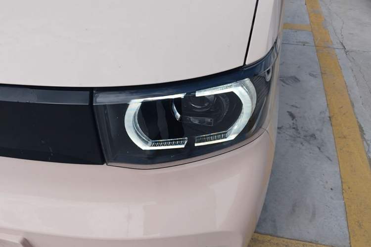 Used Wuling Hongguang MINIEV 2021 Macaron Premium Model – Lithium Iron Phosphate Left Front Headlight