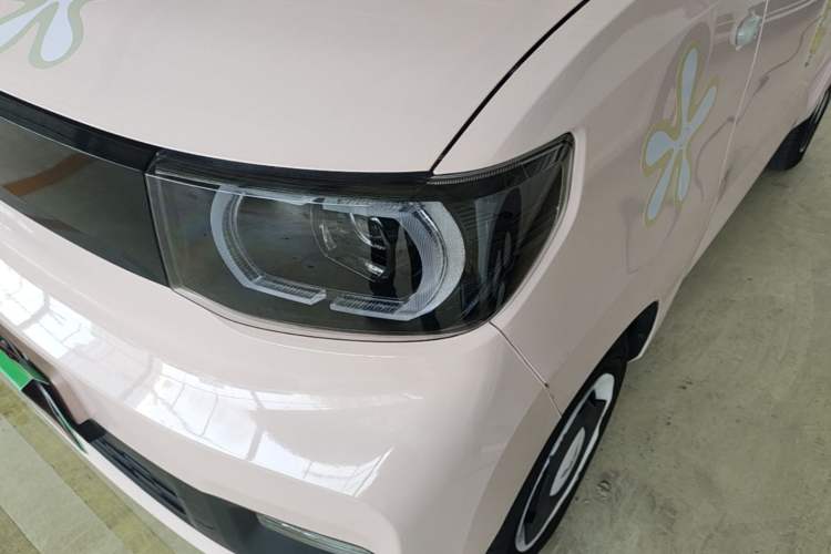 Used Wuling Hongguang MINIEV 2021 Macaron Premium Model – Lithium Iron Phosphate Left Front Headlight