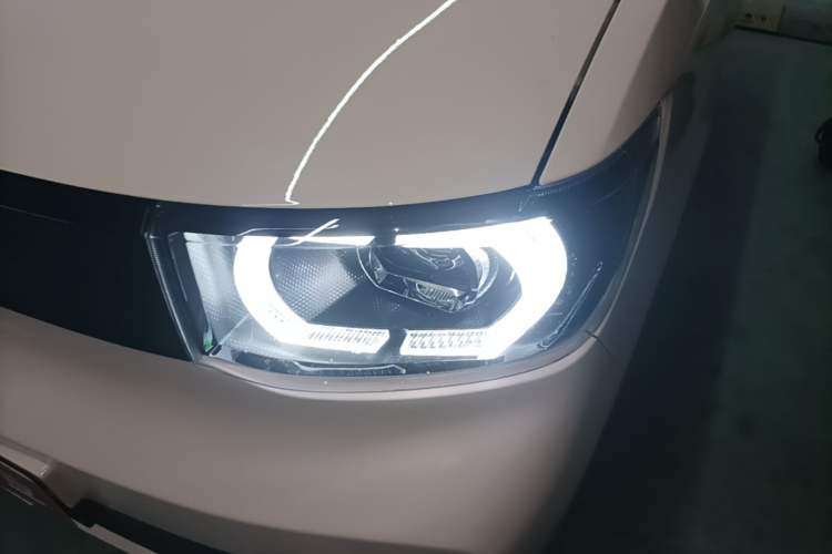 Used Wuling Hongguang MINIEV 2021 Macaron Premium Model – Lithium Iron Phosphate Left Front Headlight