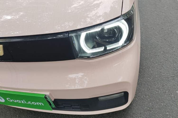 Used Wuling Hongguang MINIEV 2021 Macaron Fashion Edition Lithium-Ion Battery Left Front Headlight