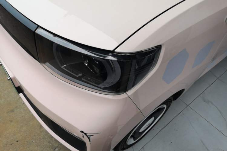 Used Wuling Hongguang MINIEV 2021 Macaron Premium Model – Lithium Iron Phosphate Left Front Headlight