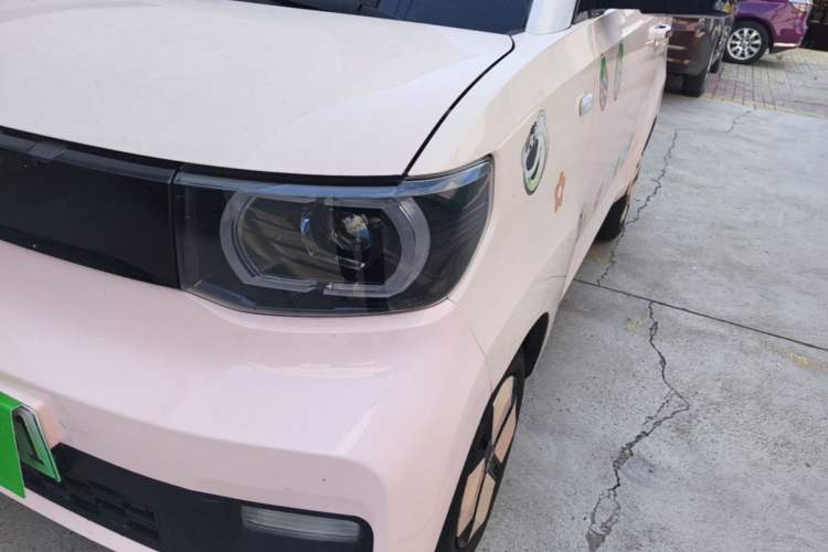 Used Wuling Hongguang MINIEV 2021 Macaron Sandwich Model 170 km Lithium Ternary Left Front Headlight
