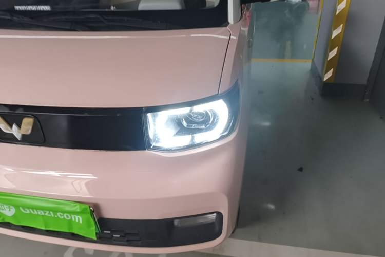 Used Wuling Hongguang MINIEV 2021 Macaron Fashion Model Lithium Iron Phosphate Left Front Headlight
