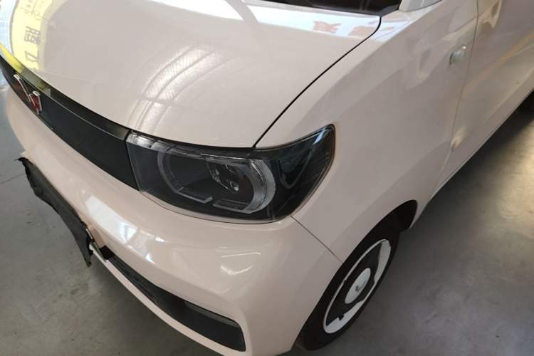 Used Wuling Hongguang MINIEV 2021 Macaron Premium Model – Lithium Iron Phosphate Left Front Headlight