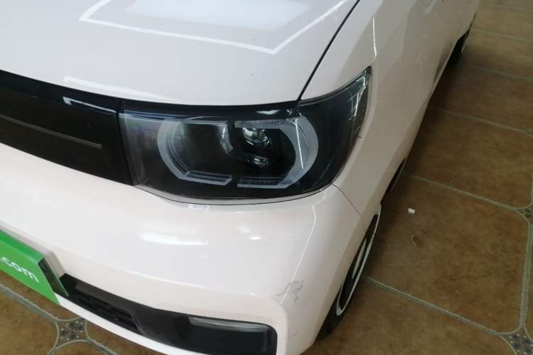 Used Wuling Hongguang MINIEV 2021 Macaron Premium Model – Lithium Iron Phosphate Left Front Headlight