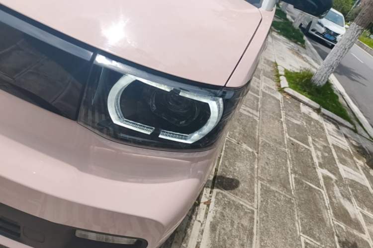 Used Wuling Hongguang MINIEV 2021 Macaron Fashion Model Lithium Iron Phosphate Left Front Headlight