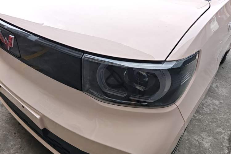 Used Wuling Hongguang MINIEV 2021 Macaron Premium Model – Lithium Iron Phosphate Left Front Headlight