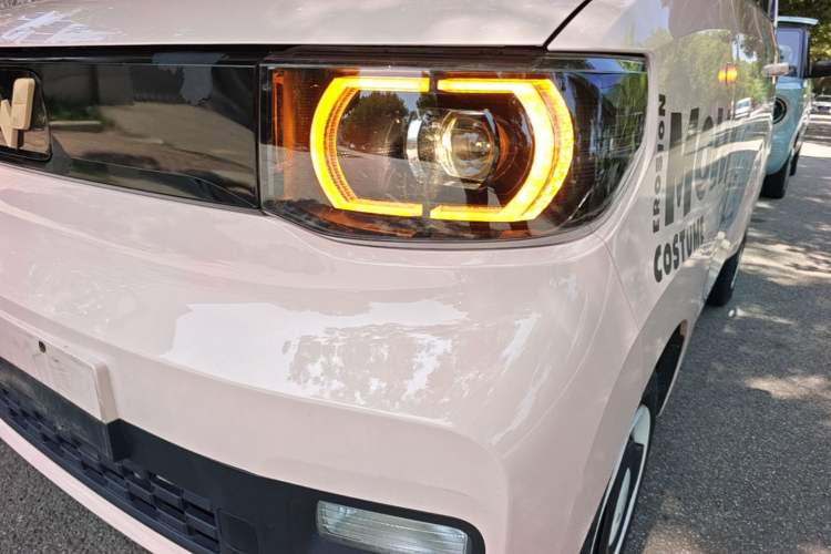 Used Wuling Hongguang MINIEV 2021 Macaron Premium Model – Lithium Iron Phosphate Left Front Headlight