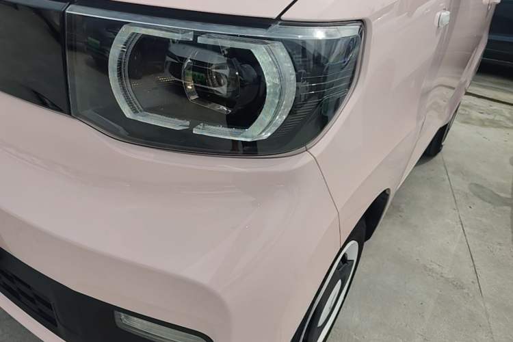 Used Wuling Hongguang MINIEV 2021 Macaron Fashion Edition Lithium-Ion Battery Left Front Headlight