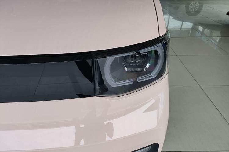 Used Wuling Hongguang MINIEV 2021 Macaron Fashion Model Lithium Iron Phosphate Left Front Headlight