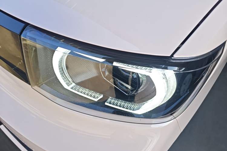 Used Wuling Hongguang MINIEV 2021 Macaron Premium Model – Lithium Iron Phosphate Left Front Headlight
