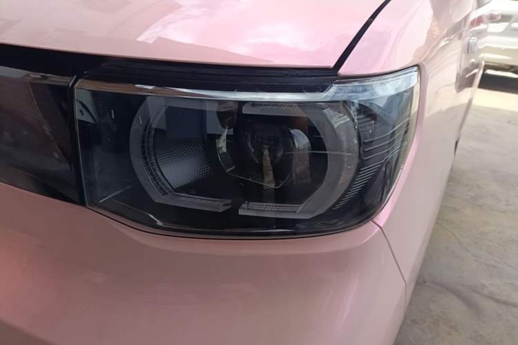 Used Wuling Hongguang MINIEV 2021 Macaron Premium Model – Lithium Iron Phosphate Left Front Headlight